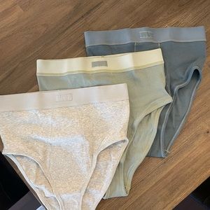 SKIMS Cotton Ribbed Briefs NWOT